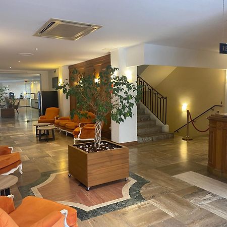 Grand Hotel De Calvi מראה חיצוני תמונה