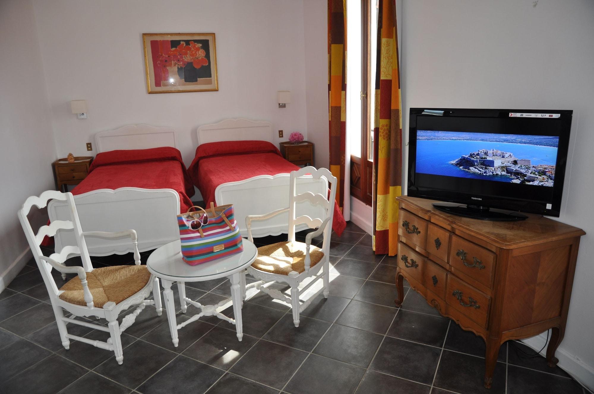 Grand Hotel De Calvi מראה חיצוני תמונה