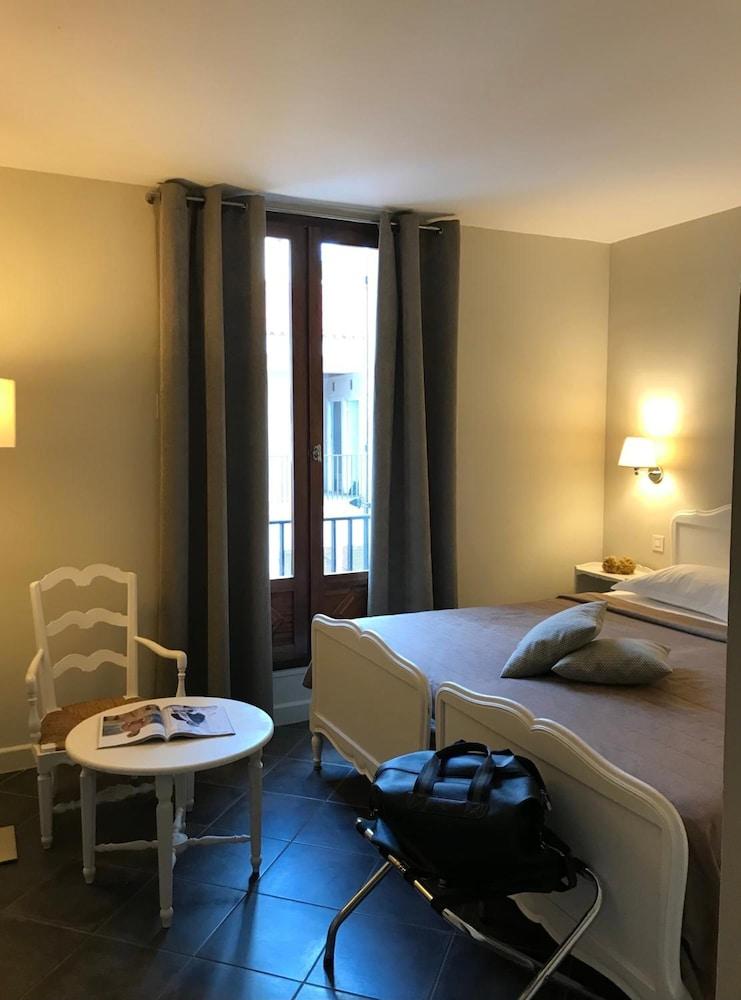 Grand Hotel De Calvi מראה חיצוני תמונה