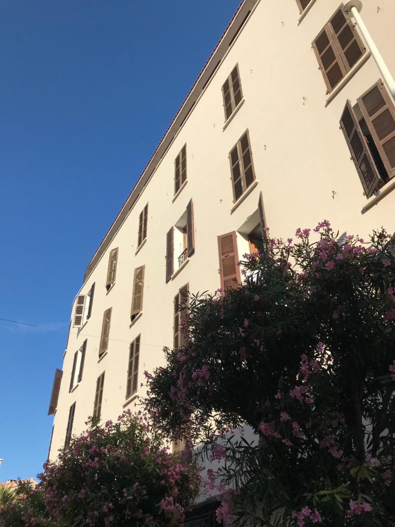 Grand Hotel De Calvi מראה חיצוני תמונה